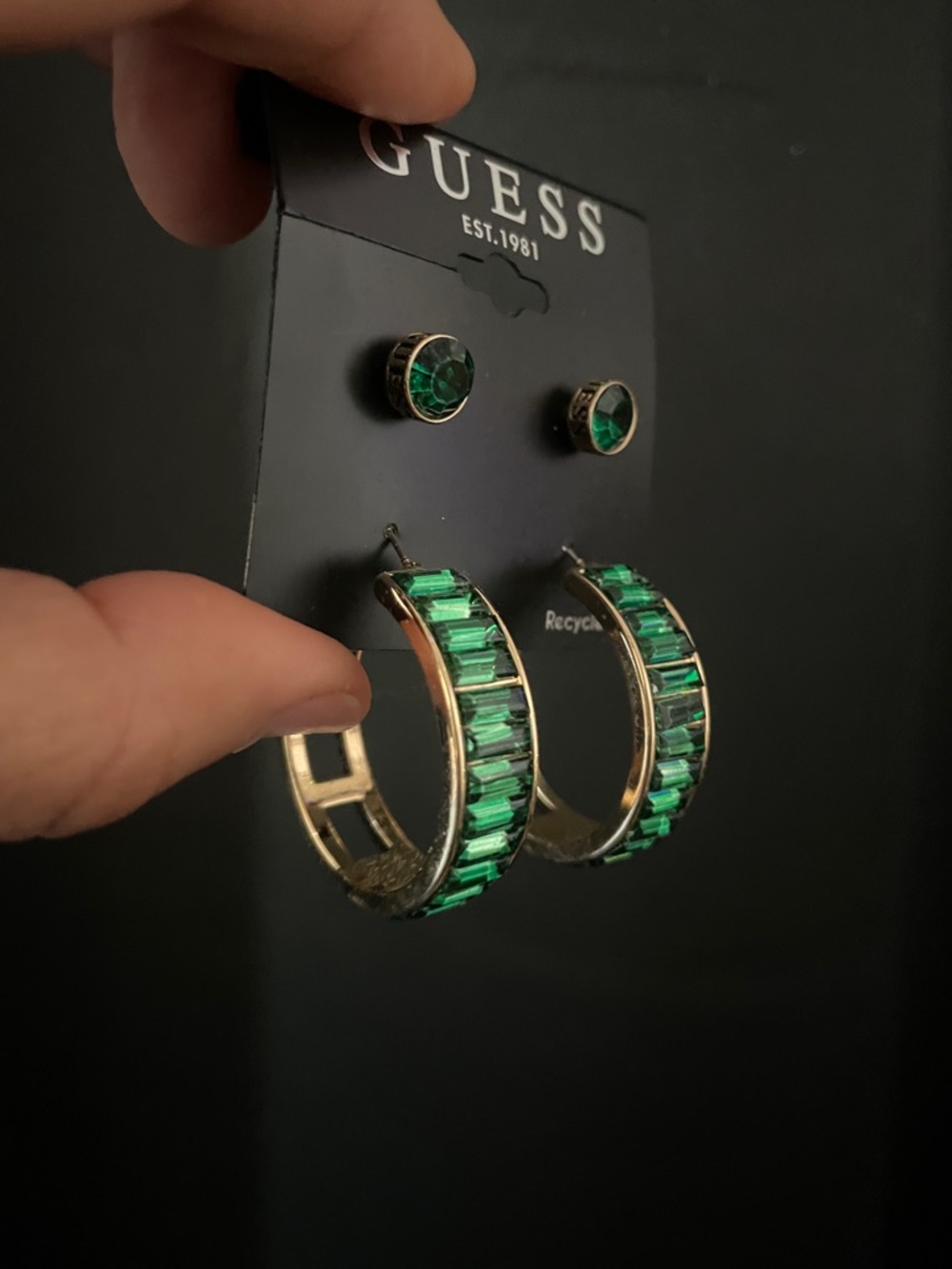 $32 NWT GUESS Gold-Tone Hoop & Stud Earring Set with Emerald Green Stones - Picture 3 of 8